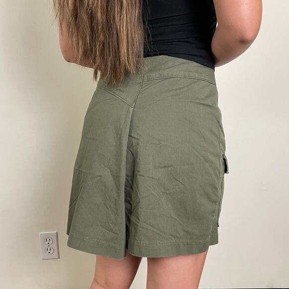 Mountain Hardwear Skirt Shorts - Picture 4 of 5